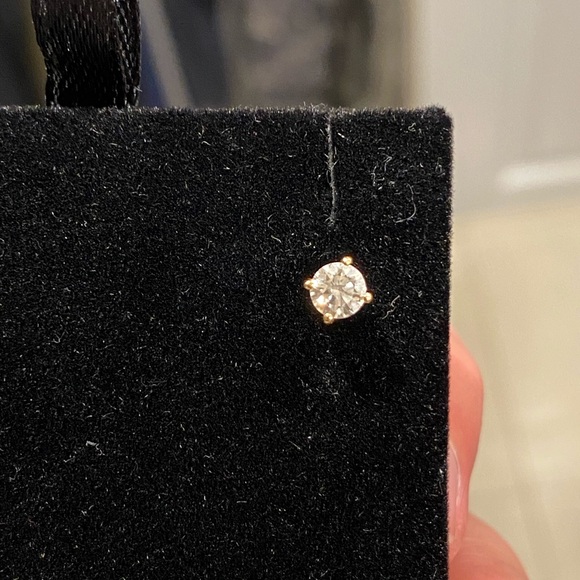100% Authentic Brilliant Cut Diamond Studs - Picture 3 of 7
